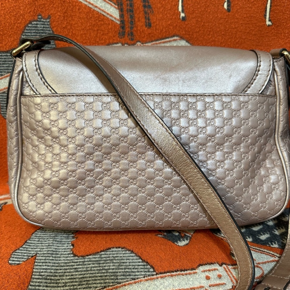 Gucci Metallic Blush Crossbody Bag - Picture 3 of 14